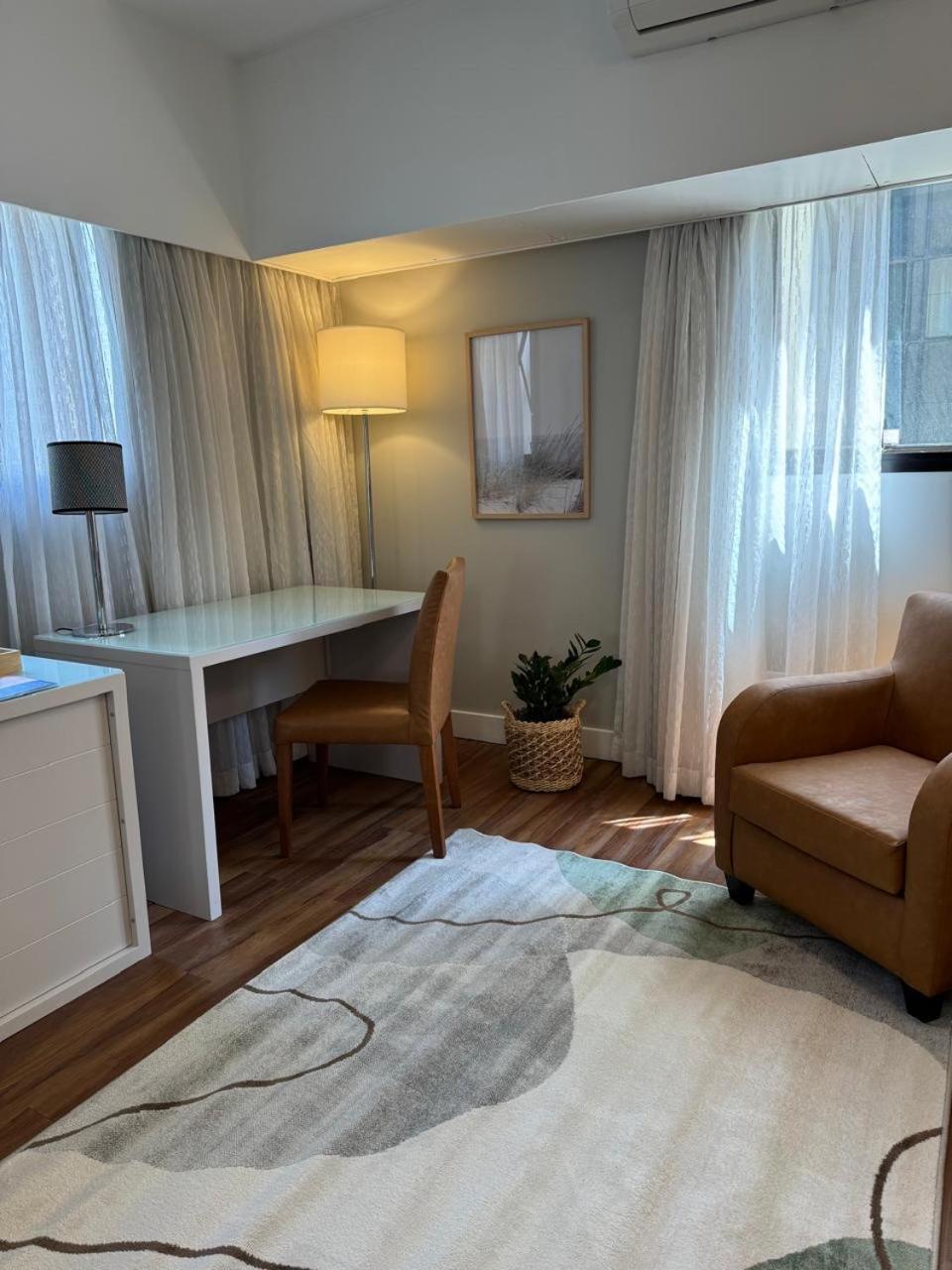 Arqsuites Berrini Wtc Sp - Private Suite At The Wyndham Berrini Hotel Сан-Пауло Экстерьер фото